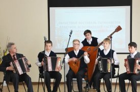 Тулякам предлагают сплясать под гармонь лучших фольклорных ансамблей региона
