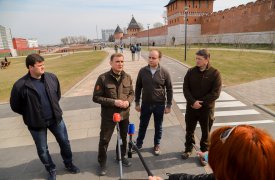 На Казанской набережной в Туле появился сиреневый сад