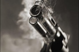 Сельские разборки: мужчина выстрелил в знакомого из ракетницы и был застрелен из револьвера