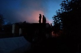 Ночью во время пожара в Узловой пострадал человек