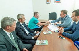 Алексей Дюмин помог инвалиду-колясочнику из Ефремова решить проблему с жильем