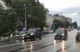 Видео кортежа Медведева на улицах Тулы набирает популярность в сети