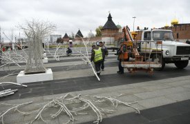 Тулу начали украшать к Новому году
