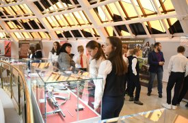 В Туле открылась выставка «Мир Калашникова», приуроченная к 100-летию выдающегося конструктора