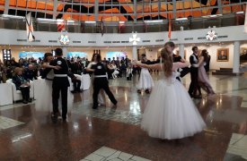 В Тульском музее оружия проходит кадетский бал 