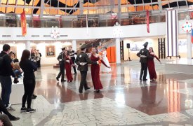 Порядка 150 юных танцоров закружились под ритмы вальса в Туле