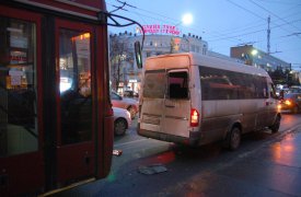 ДТП двух автобусов в центре Тулы: пострадали 91-летний мужчина и 55-летняя женщина
