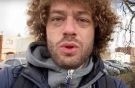 Очень много заборов и ужасная детская площадка у кремля: Илья Варламов снова посетил Тулу