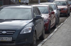 На тульских автодорогах полицейские продолжают строгий контроль приезжающих в регион граждан