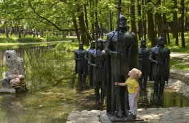 Жители Новомосковска отмечают 90-летие города