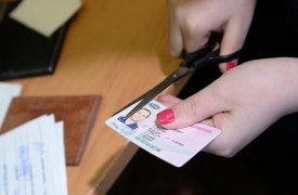 В Туле нарушителя ПДД лишили водительских прав