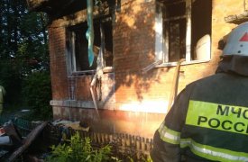 На пожаре в доме под Тулой пострадал человек