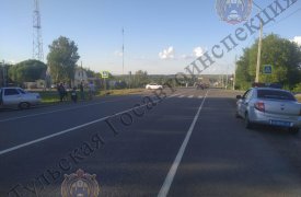 Женщина-водитель погибла при столкновении с грузовиком в Тульской области