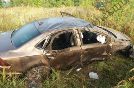 В Тульской области в ДТП перевернулся автомобиль: два человека госпитализированы