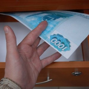 Житель Тульской области заплатил 20 тысяч рублей за незаконное проникновение в квартиру