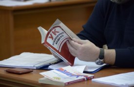 В Тульской области внук избил свою 82-летнюю лежачую бабушку