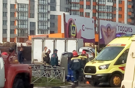 В Туле при жестком ДТП на ул. Оборонной автомобиль опрокинулся набок