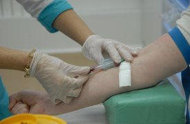 22 тульских медика привились новой вакциной от коронавируса