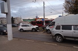 В Туле на улице Мосина жестко столкнулись две иномарки