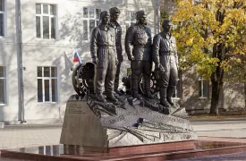 В Туле открыли памятник экипажу танка Т-34