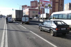 В Туле на проспекте Ленина Mercedes сбил пешехода