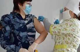 Медики тульской исправительной колонии вакцинировались от коронавируса