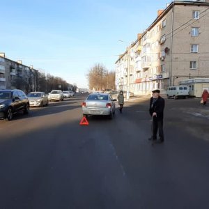 В Туле на ул. Металлургов под колеса иномарки попала 17-летняя девушка