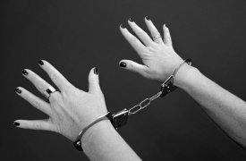 Тулячка получила 240 часов обязательных работ за удар ножом