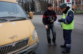 На дорогах Тульской области продолжают работу скрытые патрули ГИБДД