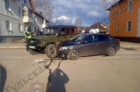 В Суворове УАЗ столкнулся с KIA: пострадал ребенок