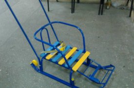 Жительница Кимовска украла детские сани и попыталась продать их на «Авито»