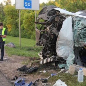 ДТП с маршруткой и грузовиком в Тульской области: шесть человек пострадали, один погиб