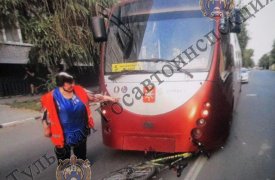 Троллейбус сбил подростка-велосипедиста на улице 9 Мая в Туле