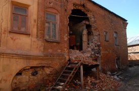 Ефремовская администрация на три года «забыла» про расселение аварийных домов