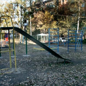 в Туле нашли 26 игровых площадок, опасных для здоровья детей