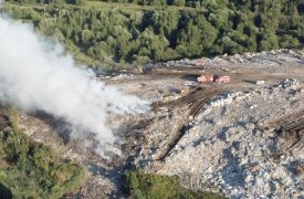 На центральной свалке Новомосковска произошел масштабный пожар