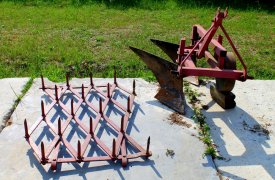 В Ясногорском районе двое мужчин украли плуг и бороны