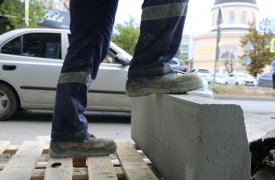 Жителям тульского двора строители выставили счет за работы, которых не выполняли