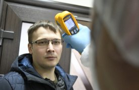 В Тульской области на 7 предприятиях и в 4 школах занесли коронавирус