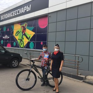 Торговые сети продаж велосипедов в Туле сотрудники Госавтоинспекции оснастили памятками по безопасности дорожного движения.