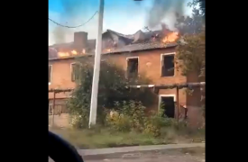В Веневском районе подожгли заброженное здание