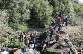 Тульские спасатели расчищают русло и прибрежную полосу реки Шиворонь