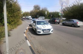 В Туле на светофоре бесправный водитель сбил 51-летнего мужчину