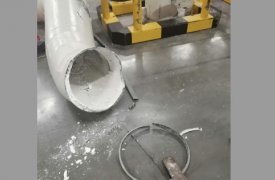 В Новомосковске на работника химпредприятия рухнул фрагмент вытяжки: мужчина погиб