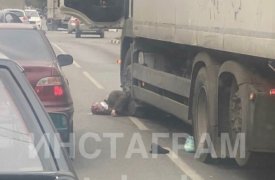 В Туле грузовик насмерть сбил мужчину на перекрестке проспекта Ленина и улицы Станиславского