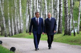 Алексей Дюмин поздравил с днем рождения президента Российской Федерации