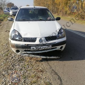 В Одоевском районе Renault съехал в кювет6 пострадали девушка и 2-летний ребенок