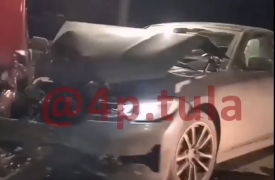 В Туле на Одоевском путепроводе в столкновении «Нивы» и BMW пострадали два человека
