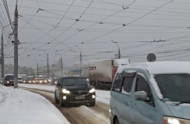 Из-за снегопада Тула встала в пробках: уборочная техника не справляется с обилием выпавшего снега