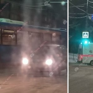 В Туле на улице Пузакова столкнулись «скорая» с «Нивой» и автобус с «Субару»